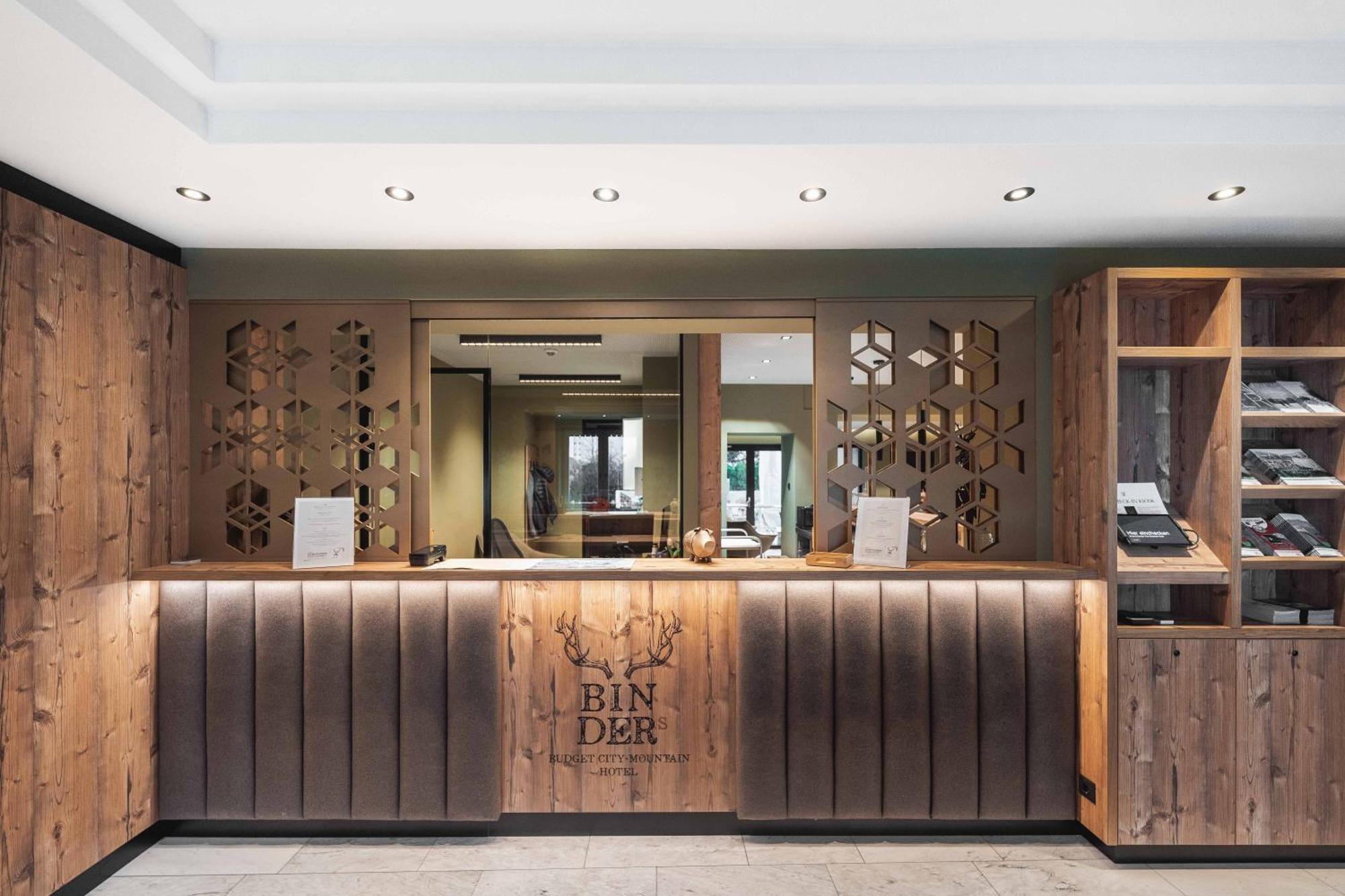 Binders Budget City-Mountain Hotel Innsbruck Exterior foto